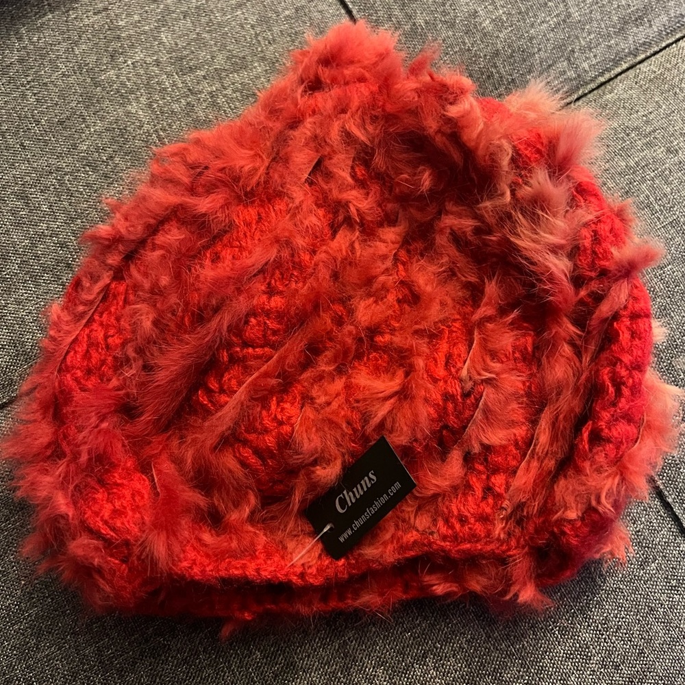 💜 Fluffy Red Stretchy Winter Beanie